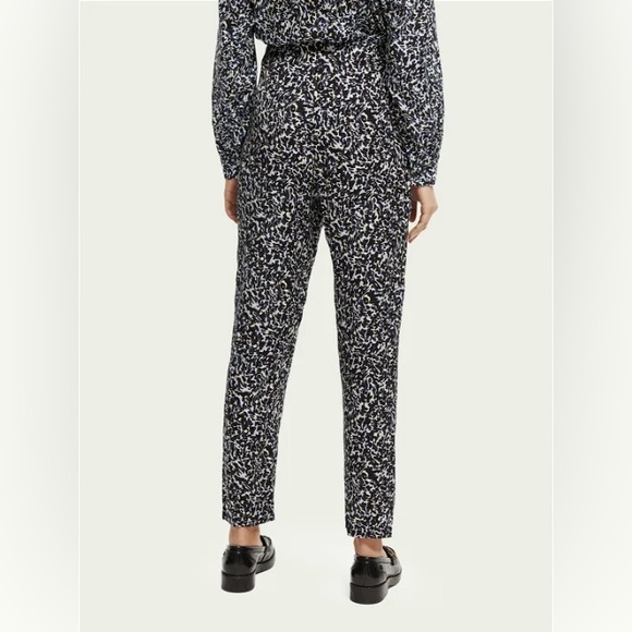 SCOTCH & SODA, small Joshy High-Rise Tapered Cargo Trousers. - Picture 4 of 16